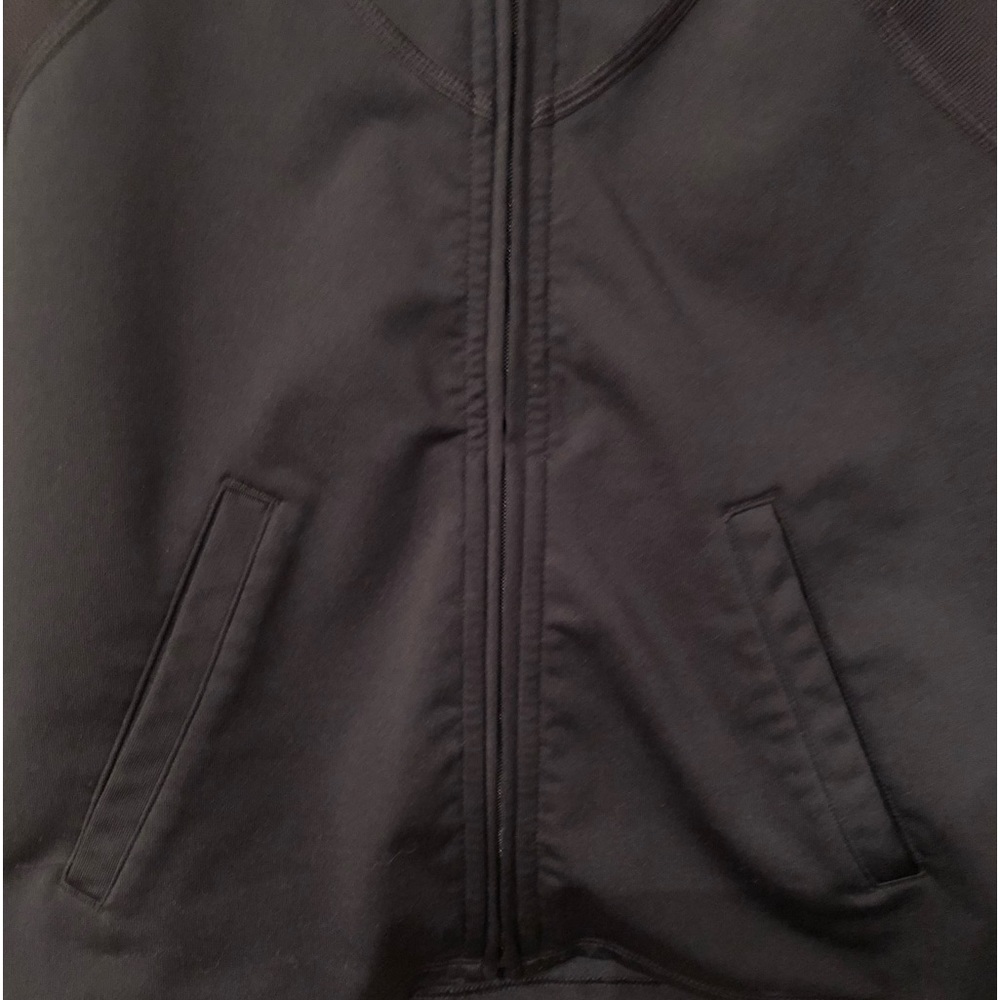 Under Armour Jacket - Picture 6 of 9